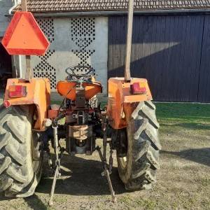 Traktor Fiat Štore 402