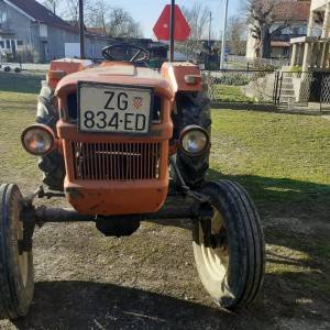 Traktor Fiat Štore 402