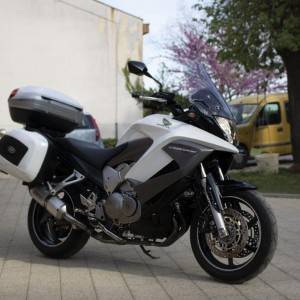 Honda vfr 800 x crossrunner