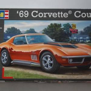 Maketa automobil '69 Corvette Coupe 1/25 1:25