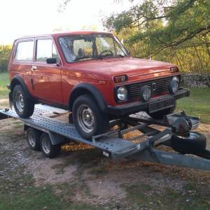 Najam prikolice za prijevoz automobila