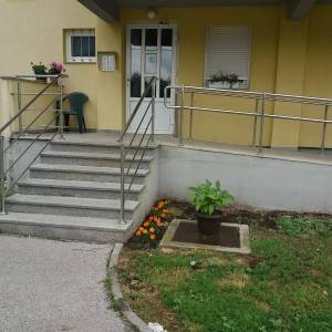 Prodaje se trosobni stan u Garešnici