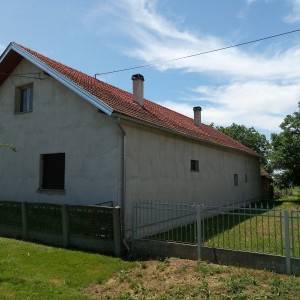 Seosko imanje kod Virovitice na 2500m2, prodajem jako povoljno