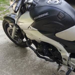 Suzuki GSR 600