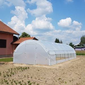 Plastenik 4,5 m širine sa bočnim otvaranjem