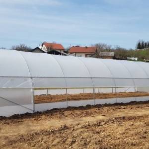 Plastenik 4,5 m širine sa bočnim otvaranjem