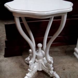 Shabby chic stilski antikni namještaj
