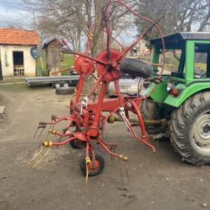 Prevrtač za sijeno pauk