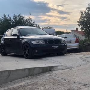 BMW E87