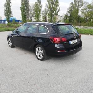 Opel Astra j 1.7CDTI 2011.god. 92KW