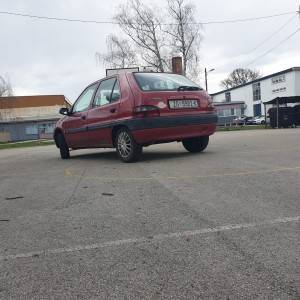 Citro&#xEB;n  Saxo