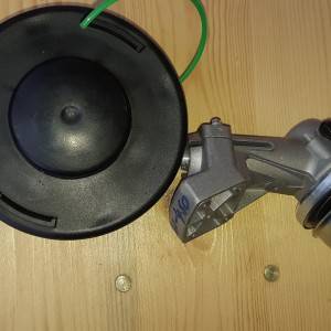 Prodajem kutni prijenos za Stihl 450 i glavu 900kn