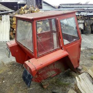 Kabina za traktor IMT