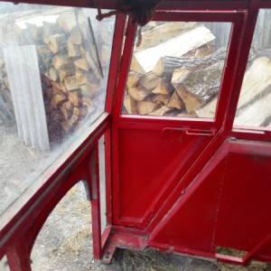 Kabina za traktor IMT
