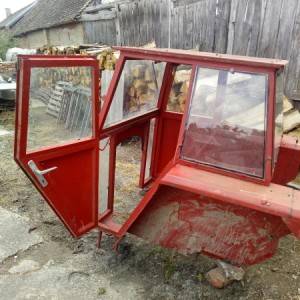 Kabina za traktor IMT
