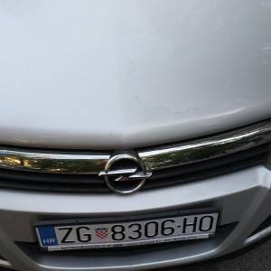 Astra h 1.7cdti hitno