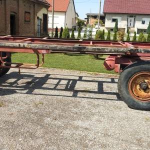 Prikolica kiper