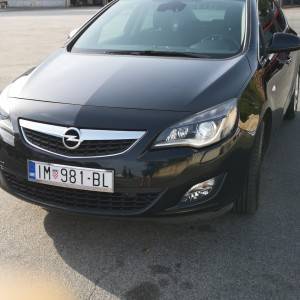 Opel astra 1.4 turbo benzin LPG