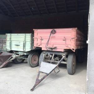 Prikolica  traktorska dvostrani kiper + dvije obicne traktorke prikice