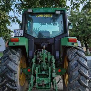 John Deere 6600