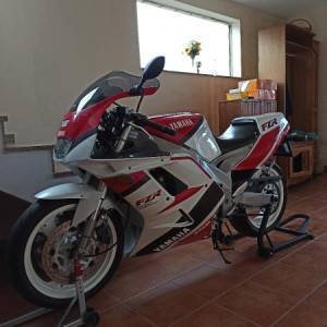 Yamaha FZR 100 exup 1002 cm3