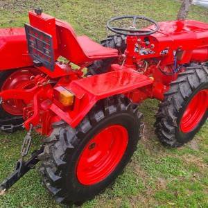 Traktor  tomo vinkovič  730 generlno  uređen 80 god