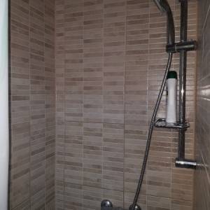 ** Prodajem dva apartmana u Vrsima**