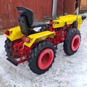Traktor  tomo vinkovič 521 registriran u ispravnom stanju cjena nije f