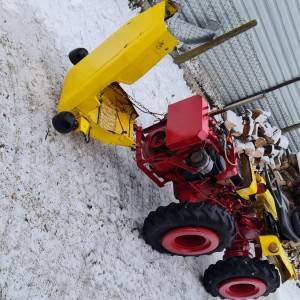 Traktor  tomo vinkovič 521 registriran u ispravnom stanju cjena nije f