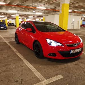Opel Astra J GTC