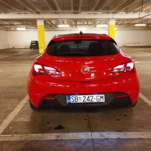 Opel Astra J GTC