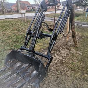 utovarivac za imt traktor