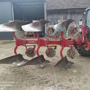 Prodajem Plug Kongskilde Variflex 4000