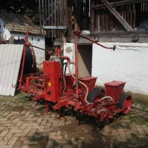 Sijačica za kukuruz Becker