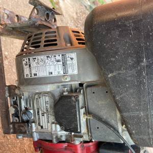 Prodajem motokultivator Labin progres