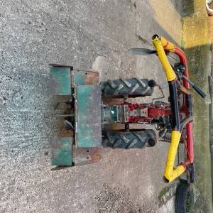 Prodajem motokultivator Labin progres