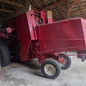 Kombajn International 321