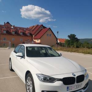 Prodajem auto zbog odlaska u inozemstvo