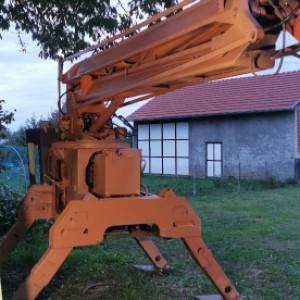 Auto košara 12M. ISPRAVNA.   Tel 095 540 7502