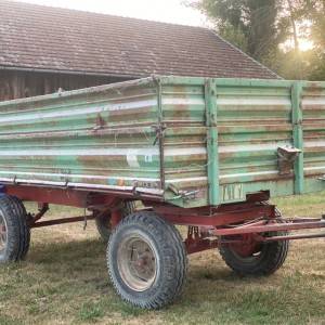 Prikolica kiperica, 8t, trostrana, sve tri rinfuze, limena