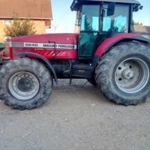Traktor MF 9240