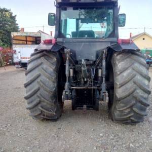 Traktor MF 9240