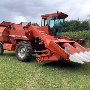 Bourgoin GX 400M sa original malčerom  samohodni berač kukuruza