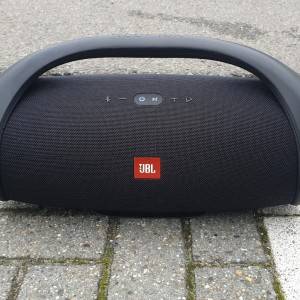 JBL Boombox 1