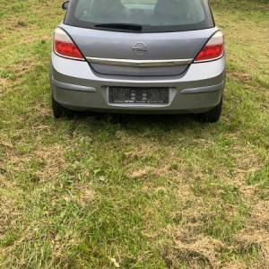 Opel Astra H NEISPRAVNO