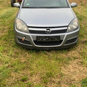 Opel Astra H NEISPRAVNO