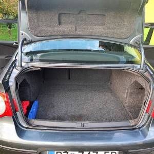Prodajem Passat B6, 1,6 TDI
