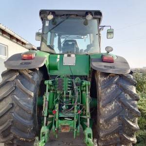 John Deere 8430