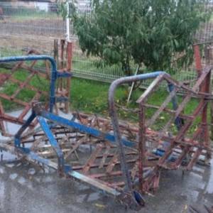 Prodajem poljoprivredne strojeve