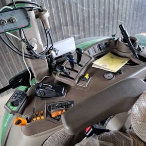 Prodajem TRAKTOR JOHN DEERE 5100R, 2017 GODISTE